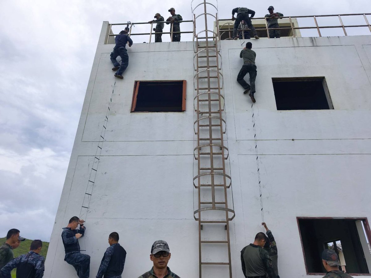 RTARF_PR's tweet image. &quot;ERAWAN TRIDENT&quot; ผนึกกำลังชาติพันธมิตร! ยกระดับปฏิบัติการพิเศษ รับมือภัยคุกคามข้ามชาติ ...สุดยอดการฝึกร่วม ไทย-สหรัฐฯ-ออสเตรเลีย ต่อยอดขีดความสามารถหน่วยปฏิบัติการพิเศษ m.facebook.com/story.php?stor…

#ErawanTrident 
#JSOC #ThaiSpecialForces
#ปฏิบัติการพิเศษเพื่อประเทศ