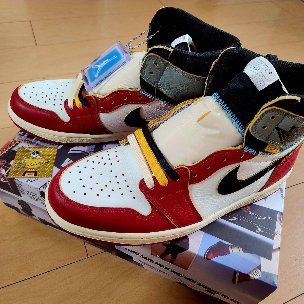 <a href="/addict_snkrs27/">A.D.D.I.C.T</a> さんで当選した定価販売の品が届きました😀🏠🚚💨
発売当初で買えず、ご縁がなかったと諦めていたのでとても嬉しいです✨ <a href="/ub_addict/">ウバ</a> さんありがとうございます😊
大切に履きま➰す✌♡