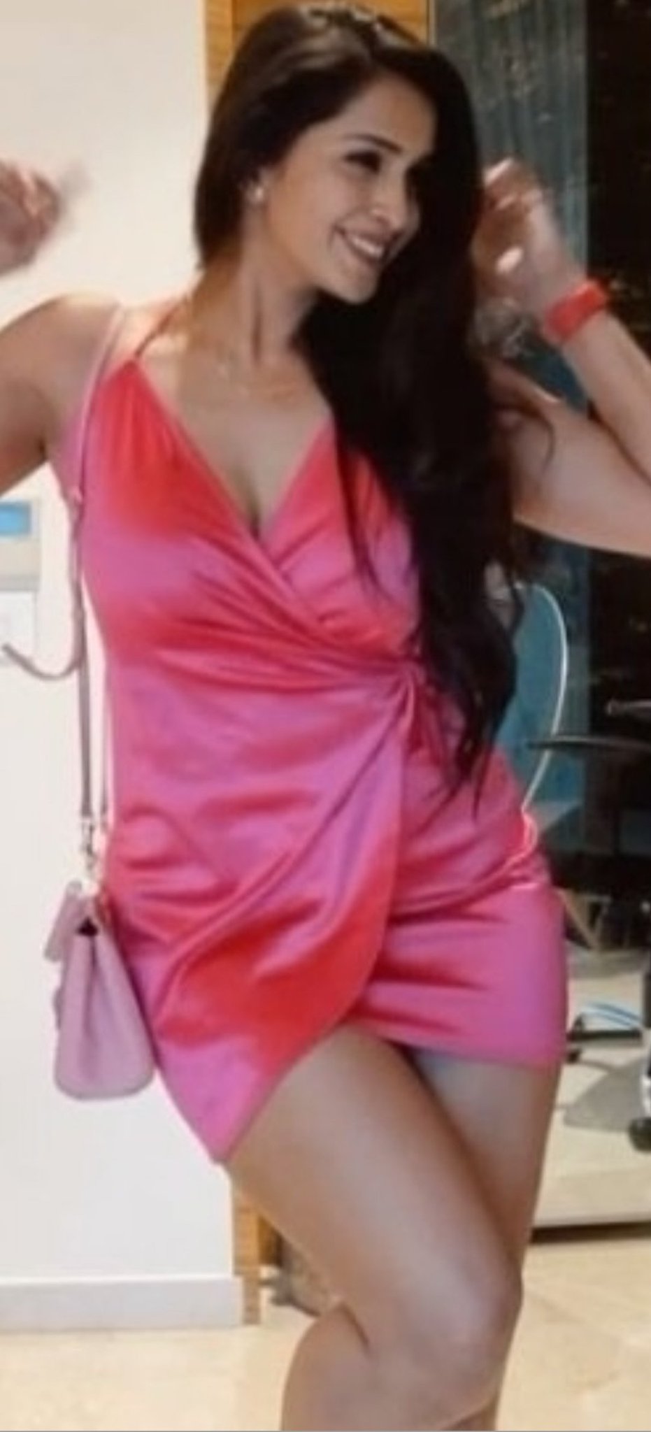 GrxPWf2XoAAPKPU?format=jpg&name=large