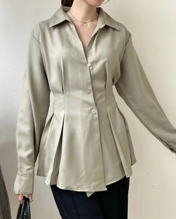 lilymaisarahhh's tweet image. This kind of casual blouse are absolutely perfect for your office attire ✨

Simple but yet so stylish 🥹💕