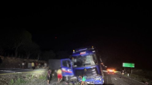 #TomePrecauciones en #Chiapas cierre parcial de circulación por #AccidenteVial cerca del km 087+500 carretera (2530) Tapanatepec-Talismán. Atienda indicación vial.