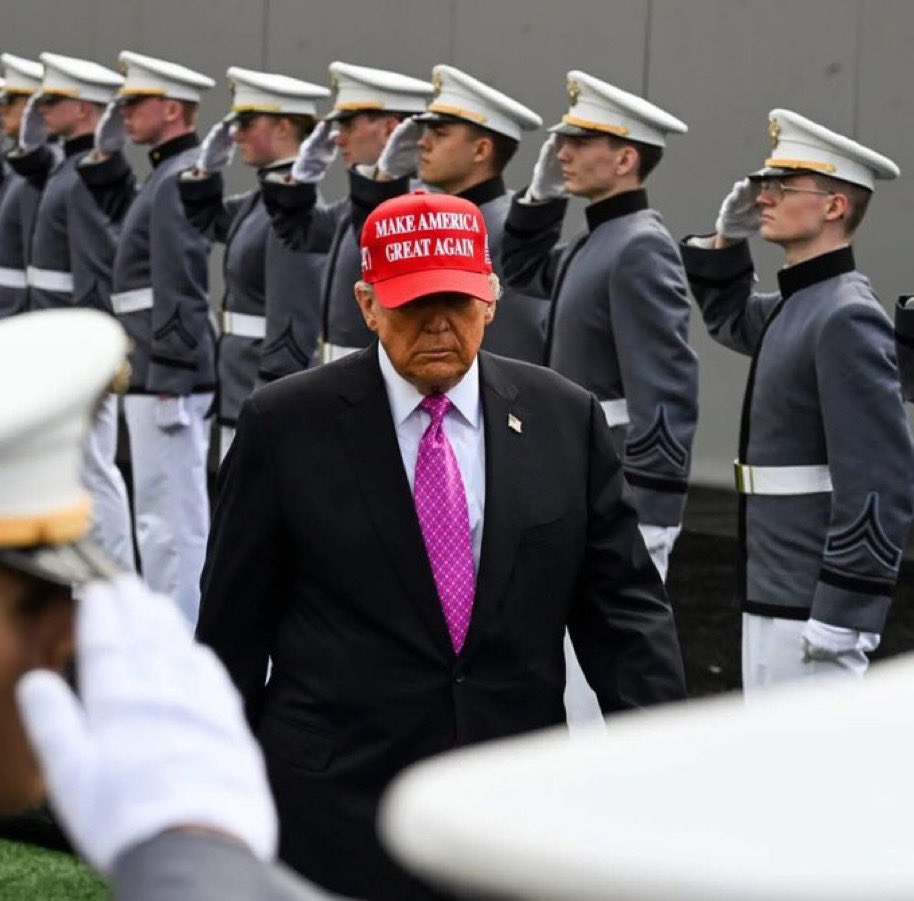 Trump wore this hat to West Points' graduation ceremony. Do you think it's not only inappropriate, but it clearly shows that Trump is an ignorant old man who has no idea about decorum?