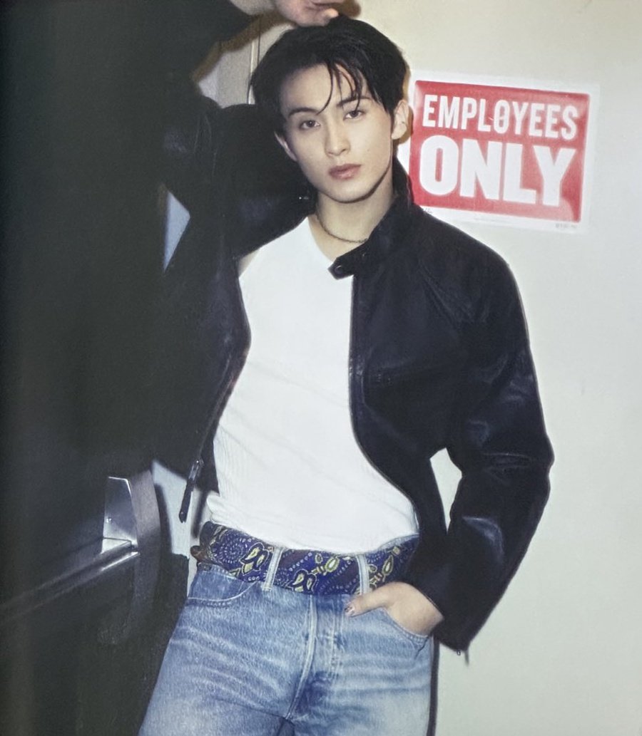 markmoIo's tweet image. the man that you are mark lee...