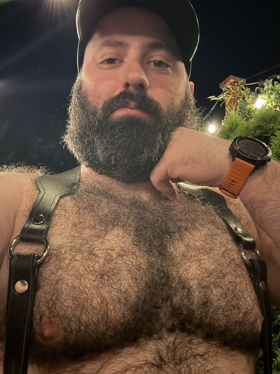 Come entertain me at the eagle in Portland 😈😈😈 it’s leather night and I wanna show you “the rest” 😈😈😈😈😈