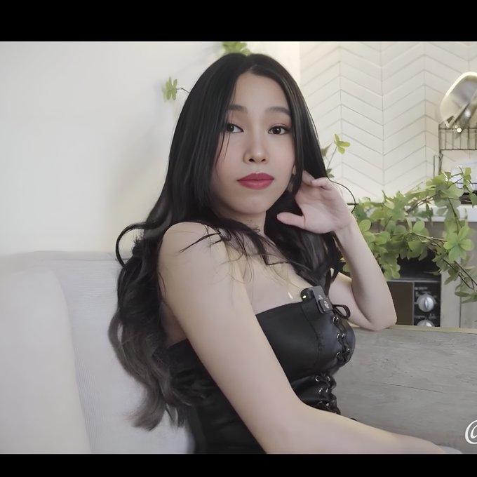 Ibu Tiri Asia yang Seksi Ingin Memakan Sperma Anak Tirinya.. Pertama Kali Melakukan Seks Anal