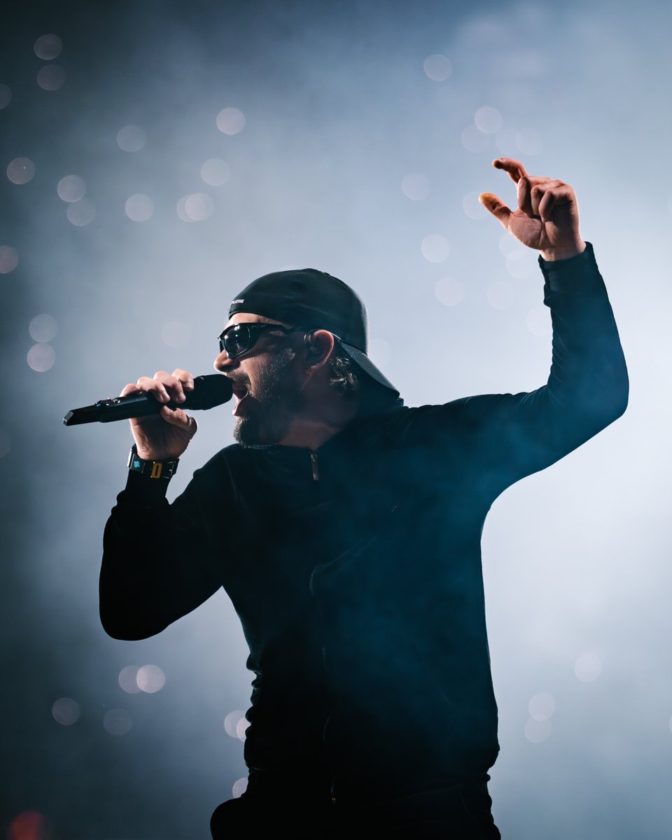 𝐃𝐞𝐮𝐱 𝐬𝐨𝐢𝐫𝐬, 𝟏𝟒𝟔 𝟎𝟎𝟎 𝐜œ𝐮𝐫𝐬 𝐪𝐮𝐢 𝐛𝐚𝐭𝐭𝐞𝐧𝐭 𝐚𝐮 𝐫𝐲𝐭𝐡𝐦𝐞 𝐝𝐞 𝐉𝐔𝐋 💙

JUL a fait de Marseille un feu d’artifice 🎉

Merci à tous pour ces deux dates exceptionnelles 🤯