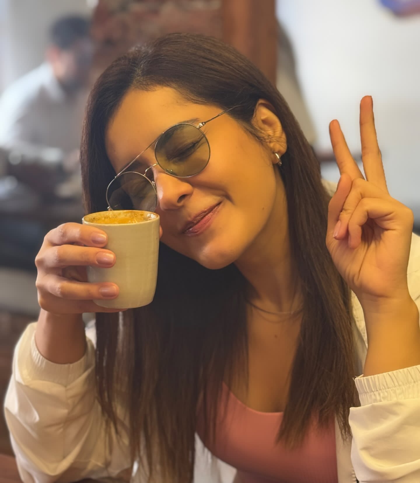 Grx_AX_XoAAnJuy?format=jpg&name=large