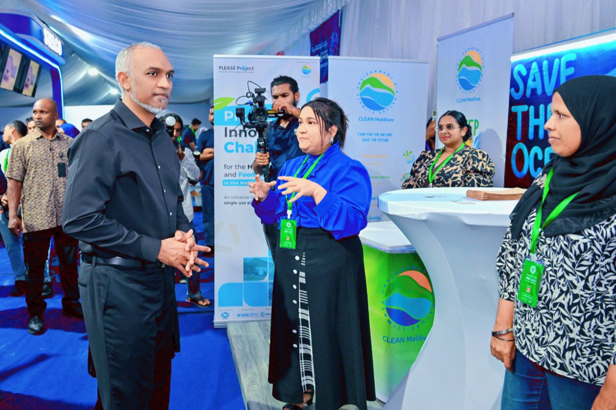 Thank you President Dr Muizzu and First Lady for visiting our stall at the #Maldivesexpo2025
📷 <a href="/presidencymv/">The President's Office</a> 
<a href="/MMuizzu/">Dr Mohamed Muizzu</a>