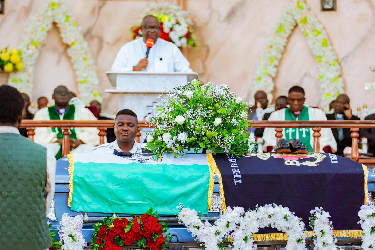 CalebMutfwang's tweet image. I met Prof. Tyoden in 1984, when I was a student at the University of Jos. Even then, he was already standing out as a brilliant academic. By the time I graduated, he had become an Associate Professor. His intellectual prowess was undeniable, but what struck me more was his…