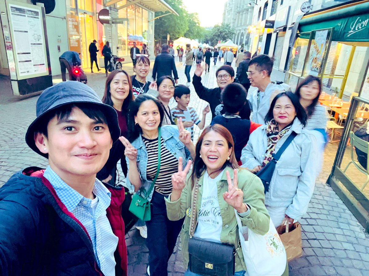 About last night. Dinner with my cousins visiting from Kentucky.