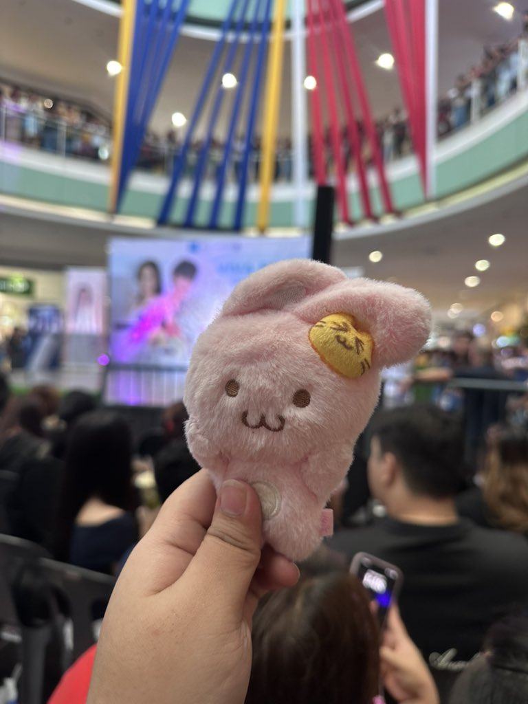 JAEMIPITY's tweet image. see u ashtine HAHAHQUAUWUWHW