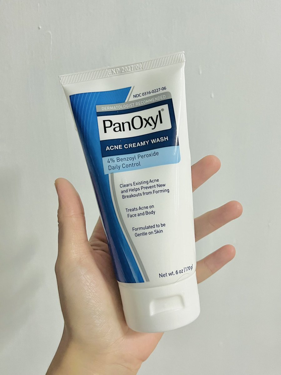Step 1 - Basuh ketiak guna Panoxyl wash ni atleast 2-4x seminggu. Not only boleh hapuskan bau ketiak, it will make your armpit MULUS &amp; PUTIH ye s.shopee.com.my/8pZUpKwXIN! 

Ambil 4% Benzoyl peroxide for beginners.