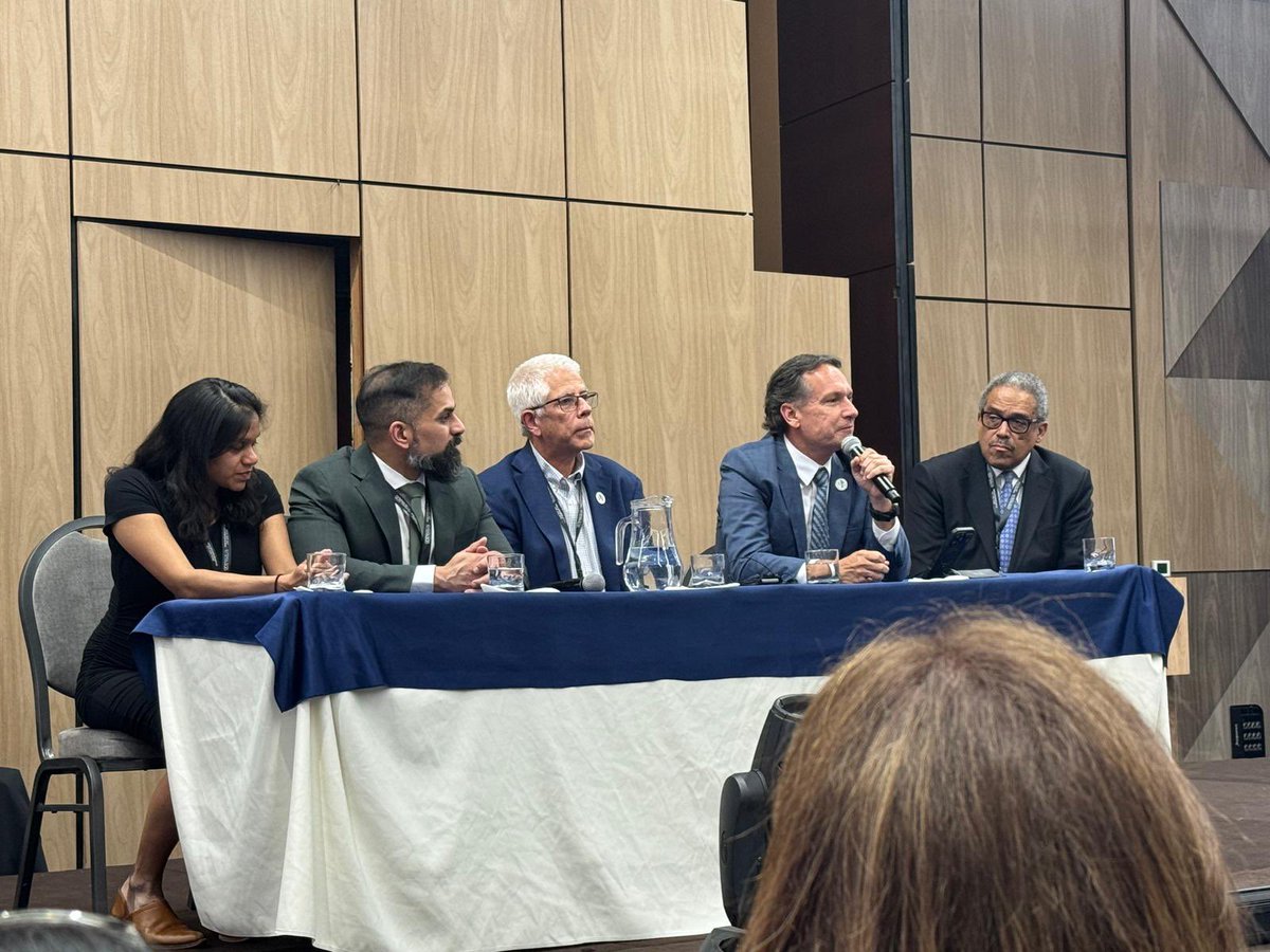 TraumaDocSF's tweet image. It was really fun and exciting to give a Master Class Lecture on “The Future of Trauma Surgery” at the Annual meeting of the @Panamtrauma in Cuenca. Ecuador. Got a chance to talk about many things including how AI is and will change our lives! @UCSFSurgery, @ZSFGCare