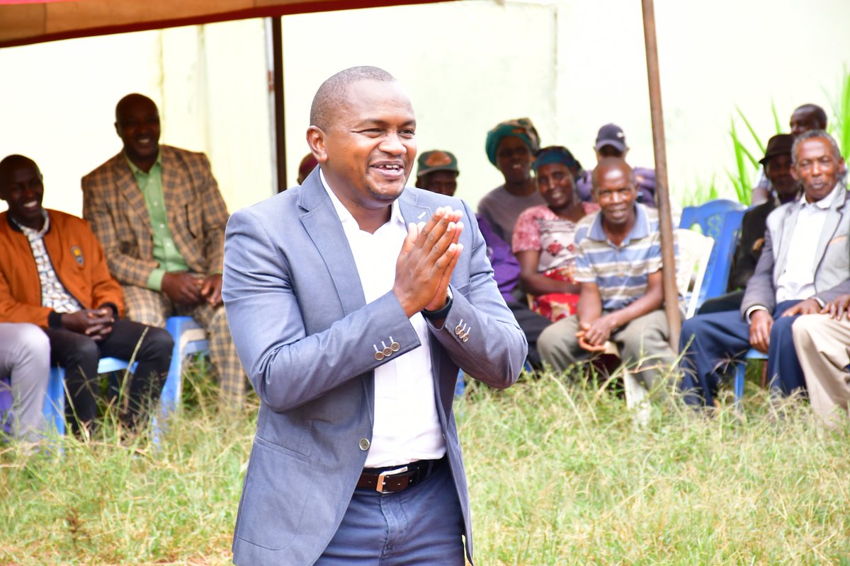 Proverbs 13:20: 
"He who walks with wise men will be wise, but the companion of fools will be destroyed." 

Blessed day great people, let's strive to be the best version of ourselves.
#TunyorokieKigumo
#GodAboveAll
#HapaKaziTu
#SiasaTaratibu