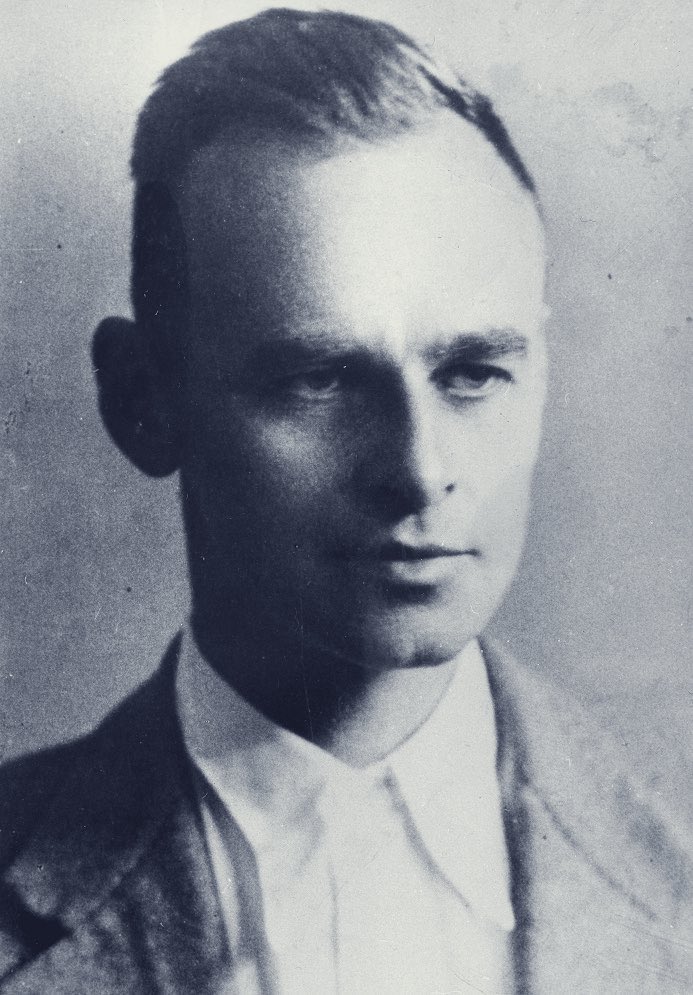 77 lat temu, w mokotowskim więzieniu, został zamordowany przez komunistów wielki Bohater Rotmistrz Witold Pilecki. 
Pamięć!