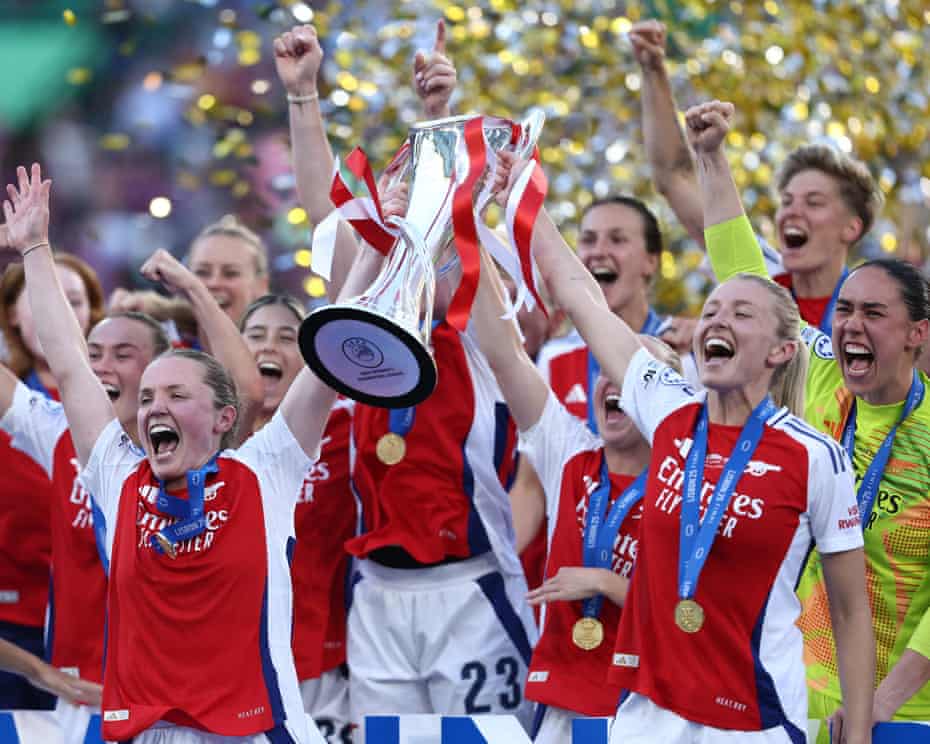 Busingye Johnston (@busingyejohns) on Twitter photo 🏆Congratulations <a href="/ArsenalWFC/">Arsenal Women</a> on your stunner against <a href="/FCBfemeni/">FC Barcelona Femení</a> to become 2-time <a href="/UWCL/">UEFA Women’s Champions League</a> winners.
We never doubted or wavered!
We are very proud of and celebrate with you as partners, supporters and fans, on a truly remarkable feat.
#VisitRwanda #Arsenal 🥇🎉 <a href="/ArsenalWFC/">Arsenal Women</a> 🏆Congratulations <a href="/ArsenalWFC/">Arsenal Women</a> on your stunner against <a href="/FCBfemeni/">FC Barcelona Femení</a> to become 2-time <a href="/UWCL/">UEFA Women’s Champions League</a> winners.
We never doubted or wavered!
We are very proud of and celebrate with you as partners, supporters and fans, on a truly remarkable feat.
#VisitRwanda #Arsenal 🥇🎉 <a href="/ArsenalWFC/">Arsenal Women</a>