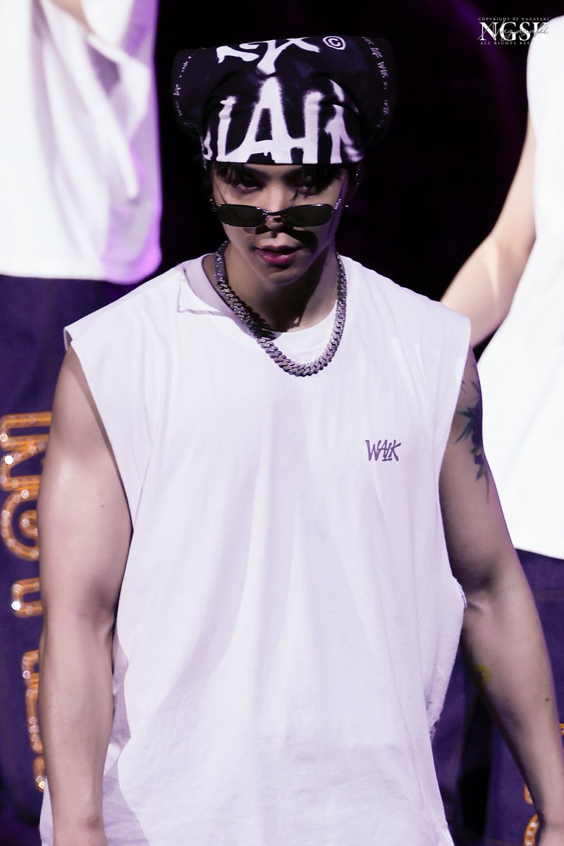 250427 THE MOMENTUM MACAU  
👰💍

#NEOCITY #MACAU 
#NEOCITY_THE_MOMENTUM #NCT127_NEOCITY_THE_MOMENTUM #NEOCITY_THE_MOMENTUM_MACAU 
#쟈니 #서영호 #엔시티 #엔시티127 #일이칠 #NCT #NCT127 #JOHNNY #ジャニー