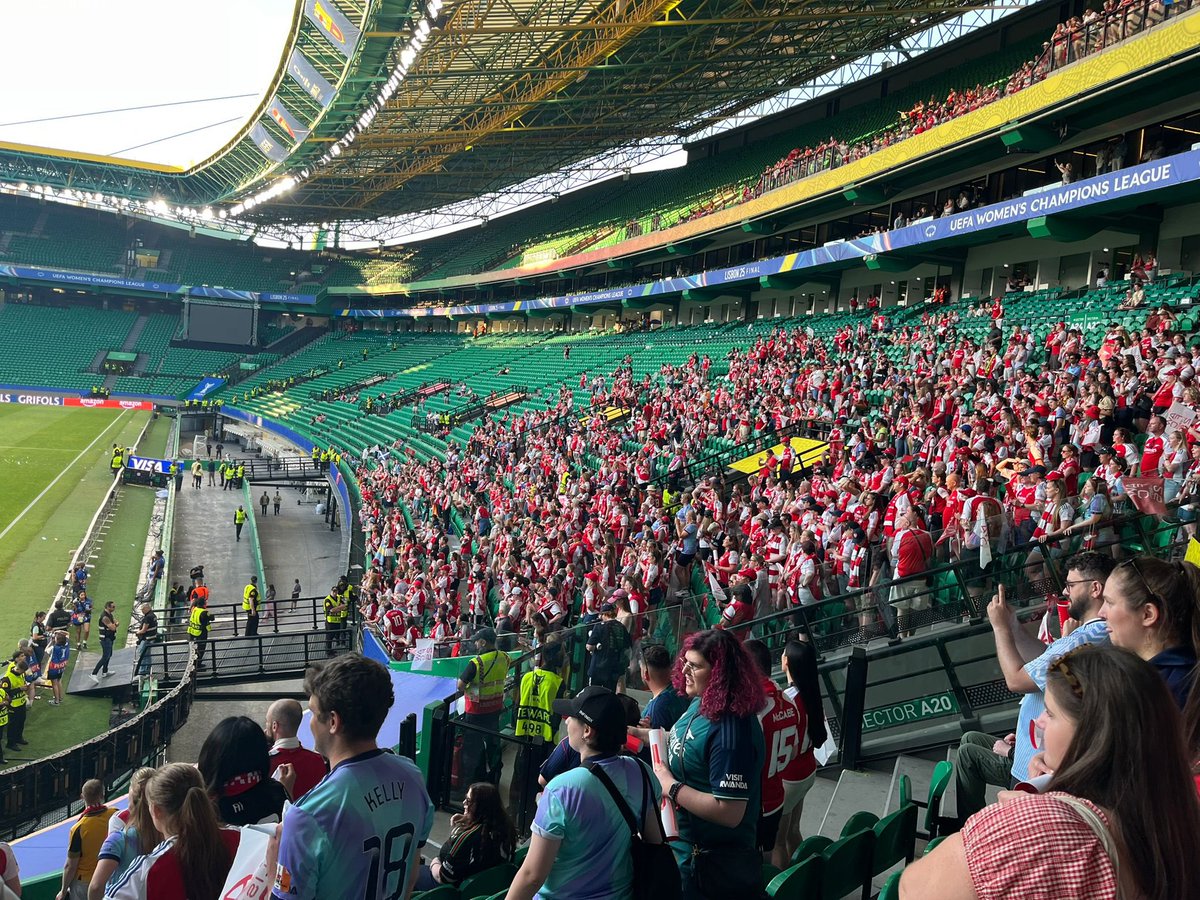 AST_arsenal's tweet image. Just magical - what a day, what a night! 

@ArsenalWFC 👏🏼👏🏼👏🏼👏🏼