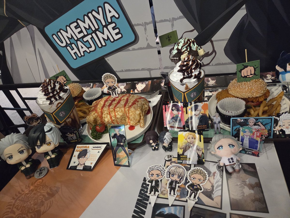 현실도피하러 또 왔어요😇

#팝퍼블용산점 #윈브레 #윈브레카페