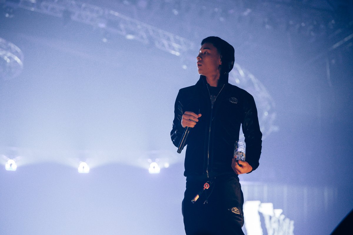 POP YOURS tweet media