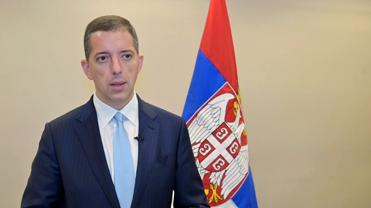 MFA Serbia (@mfaserbia) on Twitter photo Министар спољних послова <a href="/markodjuric/">Марко Ђурић</a> изјавио је данас у Дејтону, где присуствује обележавању 30. годишњице Дејтонског мировног споразума, да је Србија на том догађају свету упутила важну поруку – да је земља која се убрзано и динамично развија, која гледа ка будућности и која Министар спољних послова <a href="/markodjuric/">Марко Ђурић</a> изјавио је данас у Дејтону, где присуствује обележавању 30. годишњице Дејтонског мировног споразума, да је Србија на том догађају свету упутила важну поруку – да је земља која се убрзано и динамично развија, која гледа ка будућности и која