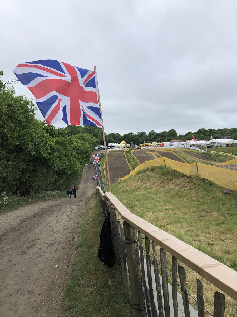 sidecarteam33's tweet photo. Up and about early this morning.
The calm before it all gets going. Itβs going to be a great day.
#BritishGP #Sidecarcross #Motocross https://t.co/J79FcIo0Fh