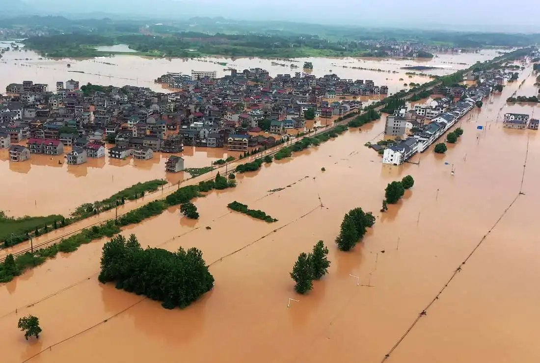 What happened on May 26!

In 2008, severe flooding struck eastern and southern China after heavy rains, leading to the deaths of 148 people. The floods caused widespread damage to homes, infrastructure, and farmland. 

Over 1.3 million people were forced to evacuate as rivers