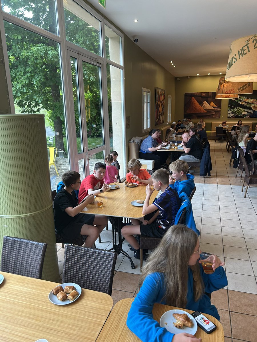 StreetlyYr9 (@streetlyyr9) on Twitter photo Good Morning, we’re all up for breakfast and getting ready to go again 🥞 ☕️ 🎢 🐭 <a href="/StreetlyAcademy/">The Streetly Academy</a> Good Morning, we’re all up for breakfast and getting ready to go again 🥞 ☕️ 🎢 🐭 <a href="/StreetlyAcademy/">The Streetly Academy</a>