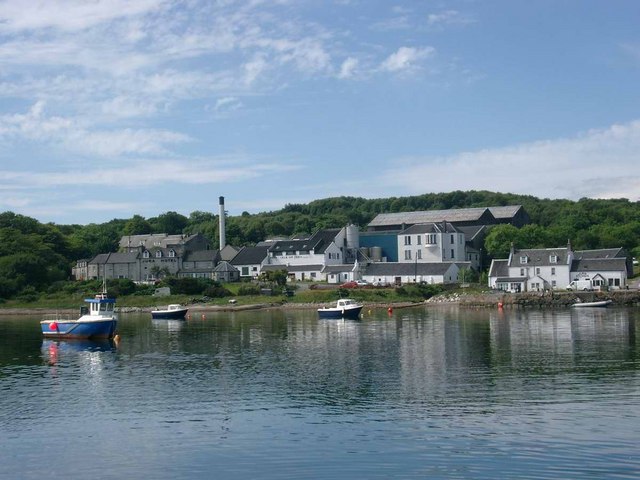 #OnThisDay
25th May 1963
Jura Distillery starts producing spirit again after its full refit
#WhiskyHistory