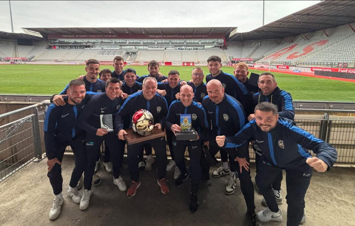 UDSP 53 (@udsp53) on Twitter photo 16ème place pour l’équipe départementale de foot Sapeurs-Pompiers dans le championnat de N1 à Nancy !
Mais avec le plus belle et fière victoire qui est la coupe du fair-play , bravo 👏👏👏
<a href="/sdis53/">Sapeurs-pompiers 53</a> <a href="/olivierrichefou/">Olivier Richefou</a> <a href="/PompiersFR/">Pompiers de France</a> <a href="/Prefet53/">Préfète de la Mayenne</a> 16ème place pour l’équipe départementale de foot Sapeurs-Pompiers dans le championnat de N1 à Nancy !
Mais avec le plus belle et fière victoire qui est la coupe du fair-play , bravo 👏👏👏
<a href="/sdis53/">Sapeurs-pompiers 53</a> <a href="/olivierrichefou/">Olivier Richefou</a> <a href="/PompiersFR/">Pompiers de France</a> <a href="/Prefet53/">Préfète de la Mayenne</a>