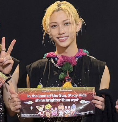 STAYZ0NE_'s tweet photo. Cada país tiene su historia, pero lo que vivimos en Perú fue inolvidable. Que nunca se les olvide esa sonrisa, los chullos, el 'te amo' de Hyunjin, las lágrimas de felicidad… y que 'Grow Up' siempre llevará un pedacito de Perú.
#DominaTE_Lima 
#STAYCAUSA 
#straykids https://t.co/Iz2Kzbku3L