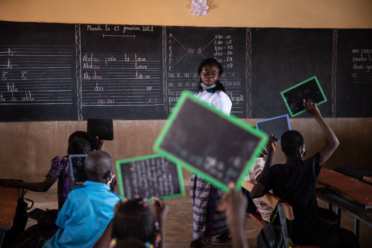 EU International Partnerships 🇪🇺 (@eu_partnerships) on Twitter photo Celebrating #AfricaDay & 25 years of EU-<a href="/_AfricanUnion/">African Union</a> partnership.
Together, we're working on 138 #GlobalGateway projects for:
🌿 Green & digital transitions
📈Sustainable growth & jobs
🏥Stronger healthcare
🎓Quality education
This is what a lasting partnership looks like. 🌍 Celebrating #AfricaDay & 25 years of EU-<a href="/_AfricanUnion/">African Union</a> partnership.
Together, we're working on 138 #GlobalGateway projects for:
🌿 Green & digital transitions
📈Sustainable growth & jobs
🏥Stronger healthcare
🎓Quality education
This is what a lasting partnership looks like. 🌍