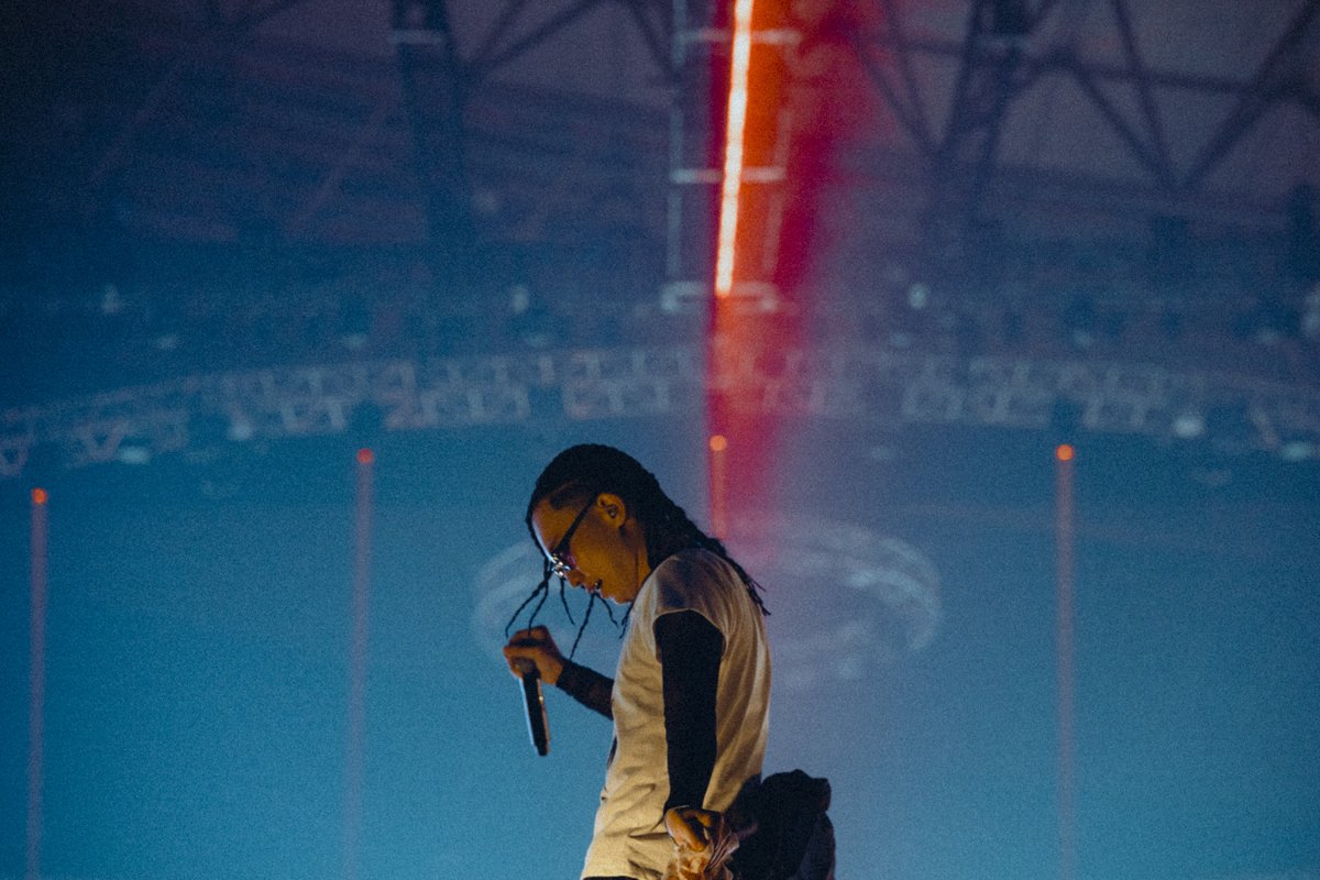 POP YOURS tweet media