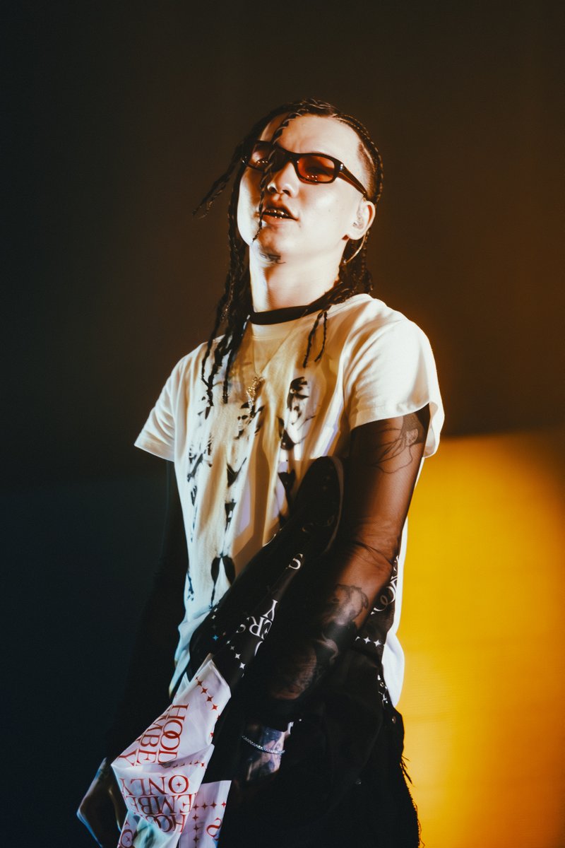 POP YOURS tweet media