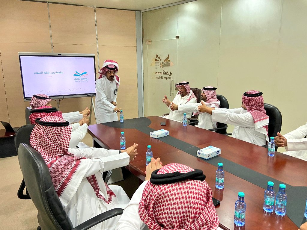 1_dsa1's tweet photo. #جامعة_شقراء ممثلة بعمادة شؤون الطلاب تقيم محاضرة بعنوان "مقدمة تعريفية عن رياضة السهام" استهدفت العاملين في الأنشطة الطلابية...

@Susfchannel https://t.co/VfLp2qB5xR