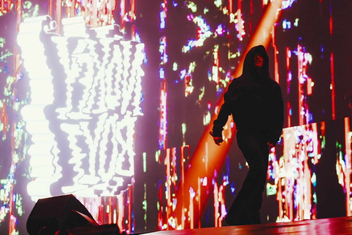 POP YOURS tweet media