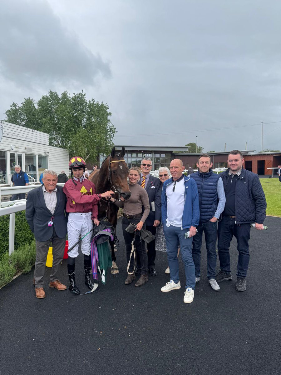 Santry Racing tweet media