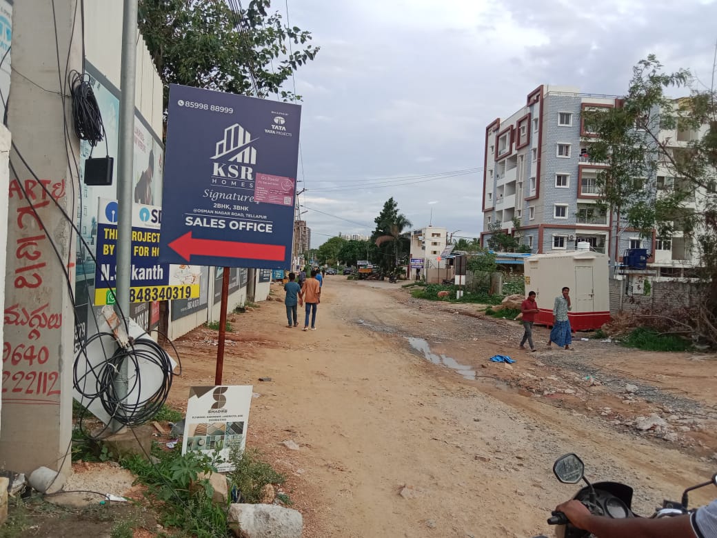 Tellapur Neighborhood Association - TeNA (@tellapurn) on Twitter photo <a href="/revanth_anumula/">Revanth Reddy</a> <a href="/RaghunandanraoM/">Raghunandan Rao Madhavaneni</a> <a href="/Collector_SRD/">Collector Sangareddy</a> Residents on Tellapur–OsmanNagar road via Mayfair/Infinity have suffered 5yrs of illegal road occupation,damage by builders & unchecked water tankers.Despite repeated complaints,no action.Public roads misused,no governance in sight <a href="/revanth_anumula/">Revanth Reddy</a> <a href="/RaghunandanraoM/">Raghunandan Rao Madhavaneni</a> <a href="/Collector_SRD/">Collector Sangareddy</a> Residents on Tellapur–OsmanNagar road via Mayfair/Infinity have suffered 5yrs of illegal road occupation,damage by builders & unchecked water tankers.Despite repeated complaints,no action.Public roads misused,no governance in sight