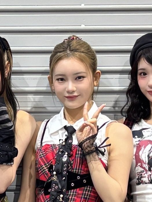 ME:I 櫻井美羽 MIU MUSE タワレコ MUSE 直筆サイン入りポスター 櫻井美羽 ME:I &ME タワレコ特典 サイン入り - メルカリ