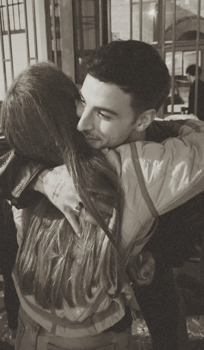 es una de las personas más bonitas y honradas que os vais a encontrar en la vida. Y pase lo que pase siempre estaré orgullosisima de él, siempre ❤️‍🩹