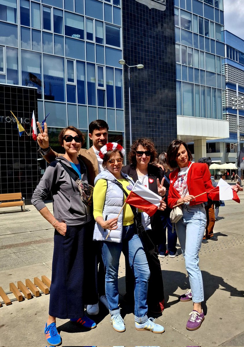 patryk_bialas's tweet photo. #Katowice wspierają #WielkiMarszPatriotow #Trzaskowski2025 #WygraCałaPolska https://t.co/5SozDG4oZz