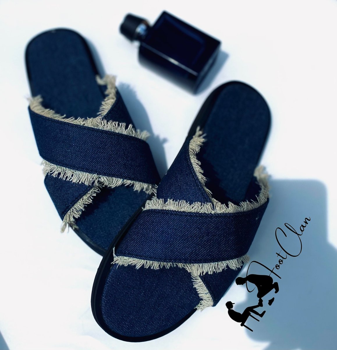 fadaa900's tweet photo. ClassicFootclan is here to change the game.
Shoes 👞 that look good, feel strong &amp; last long — all WITHOUT COSTING TOO MUCH
Affordable. Durable. Classic.
Everyone deserves a good pair.
Order now on WhatsApp: 07065936460
Or DM on X https://t.co/hDXSvTcCoQ