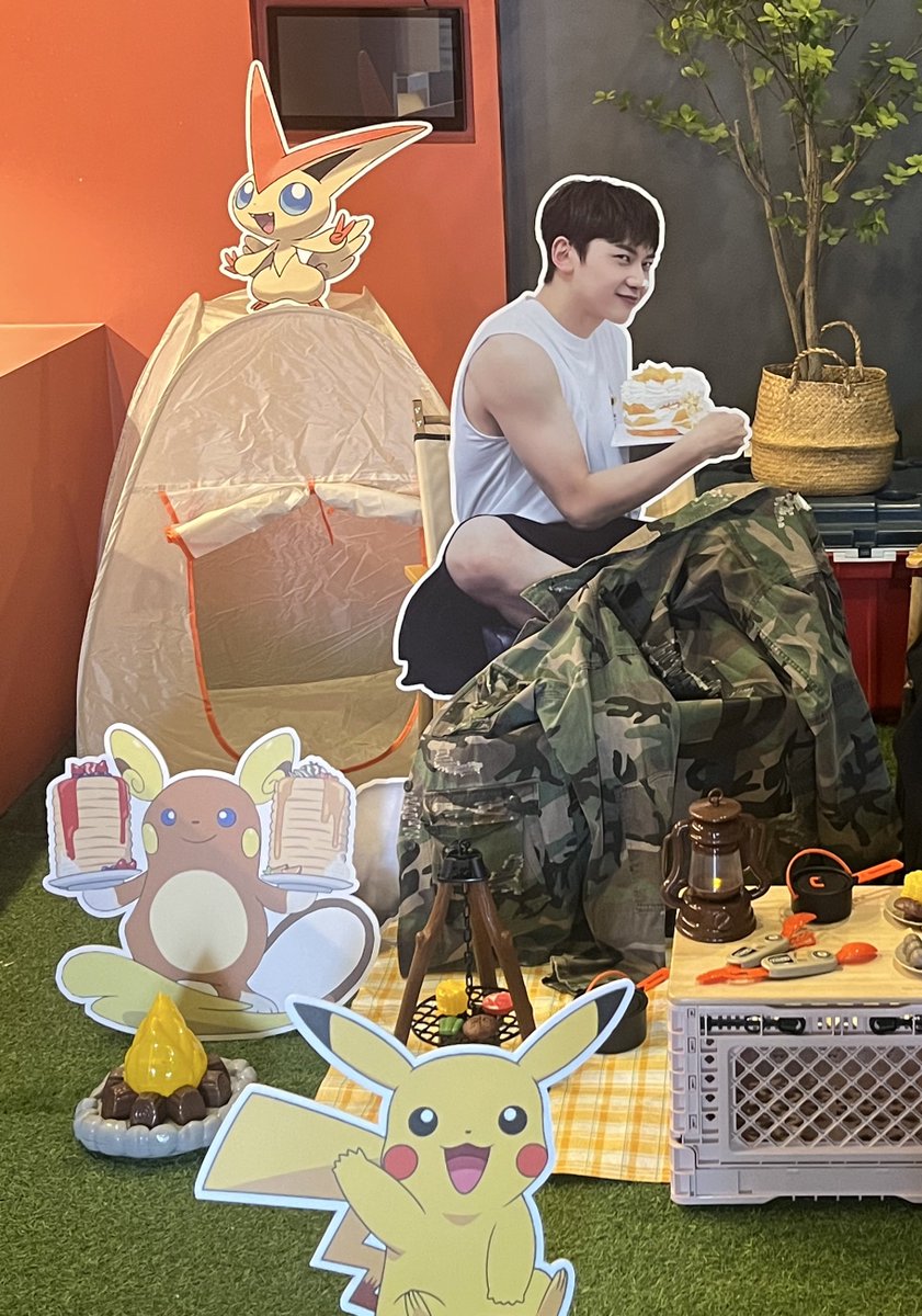 cheriethew's tweet photo. 매튜방이랑 캠핑장에서 사진 진짜 오백장 찍엇다,,, 포토존이 왜이리 예뽀요🥹💕 마슈네 가정방문 왈려〰️

#528th_Vibes https://t.co/LUi8QSBL10