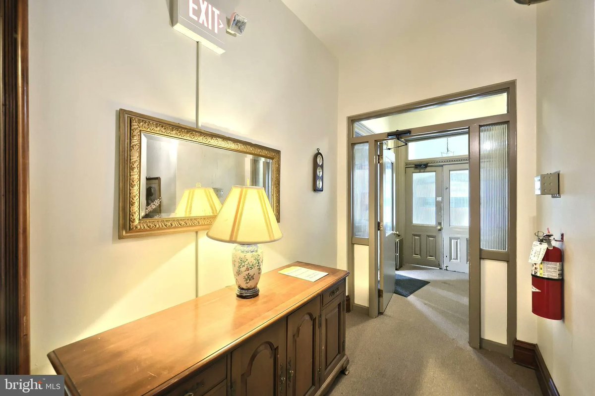 GinterGroup's tweet image. 57 S Beaver Street, York, PA, 17401
0 bed | 6912 Sq. Ft.
Active | $525,000
bit.ly/43qzllB
Timeless Charm Meets Modern Opportunity - Prime Victorian Property in York City s Historic Business District! Step back in time and experience the elegance of this...