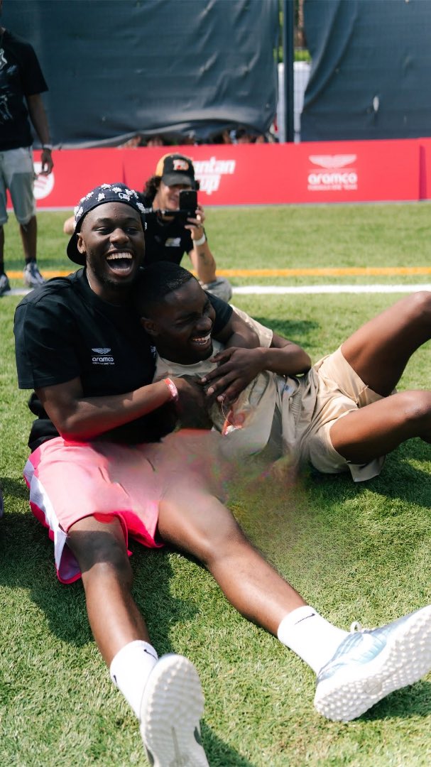 📸 🇫🇷 TIAKOLA x DAVE 🇬🇧