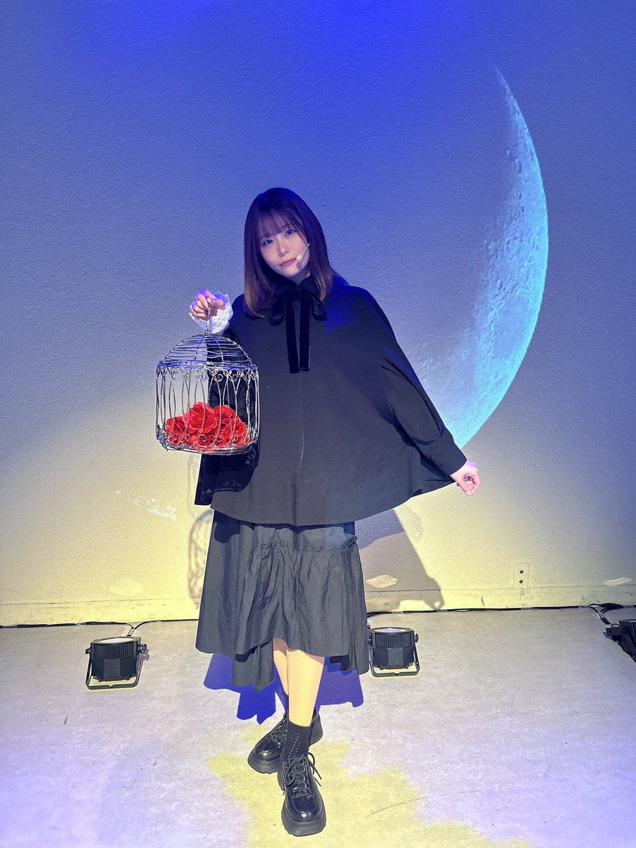 kohinatamika's tweet photo. #キララン105＜Crescent🦋＞
全公演が終了いたしました✨

２つのお話はいかがでしたか…？

どんな運命でも姉に会いたいという思いは変わらないアンゼリカ。
全く違う運命を辿りますが、苦しい結末を強いられるユリイカ。

どちらも幸せになってほしいと心から思いながら大切に演じさせていただきました。

今回の物語も皆様の心に大切に刻まれておりますように🌹
ご観劇いただき本当にありがとうございました…！✨