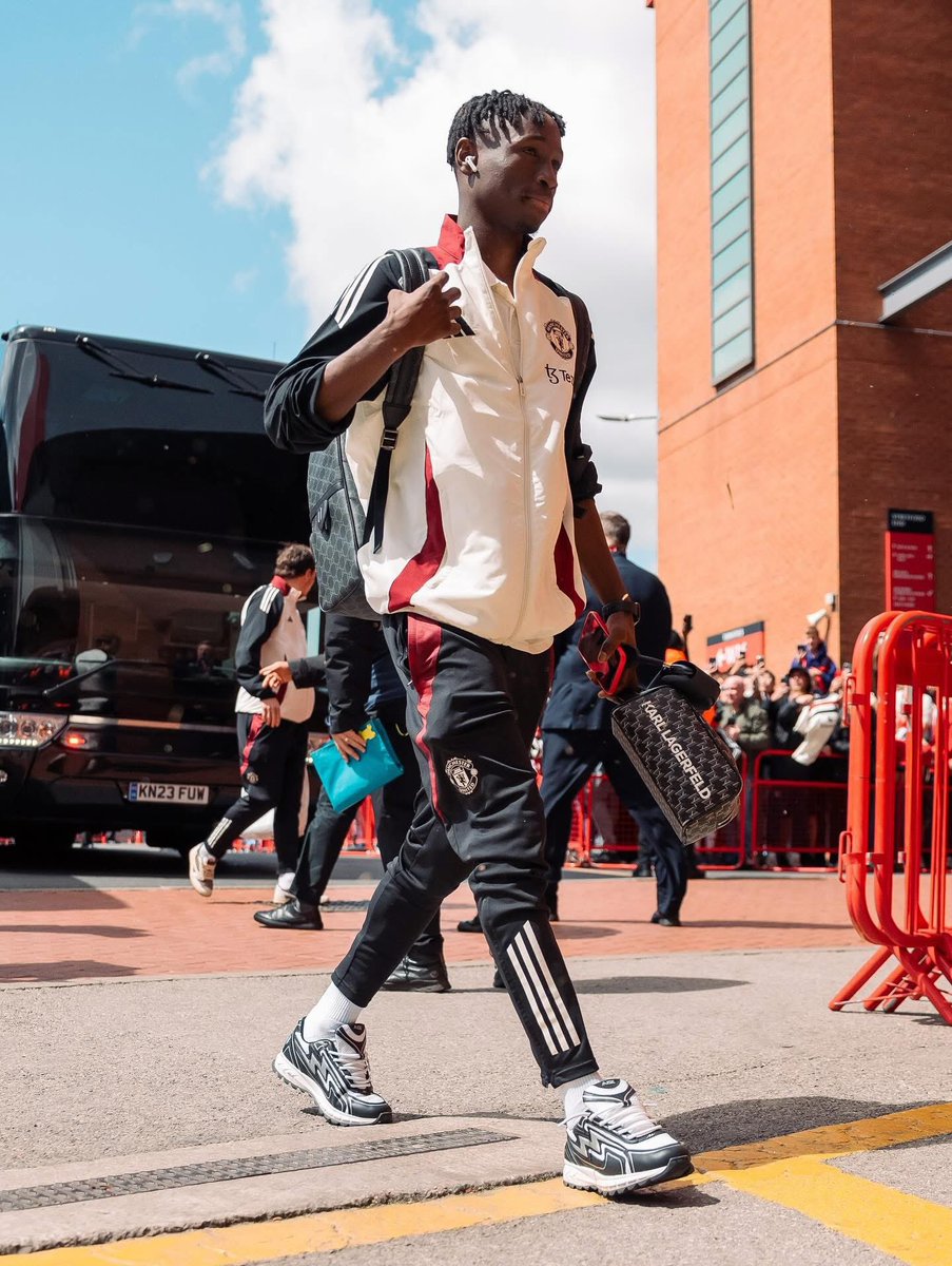 Sekouuuu 🇲🇱

Minutes today? 🤞

#MUFC #MUNAVL