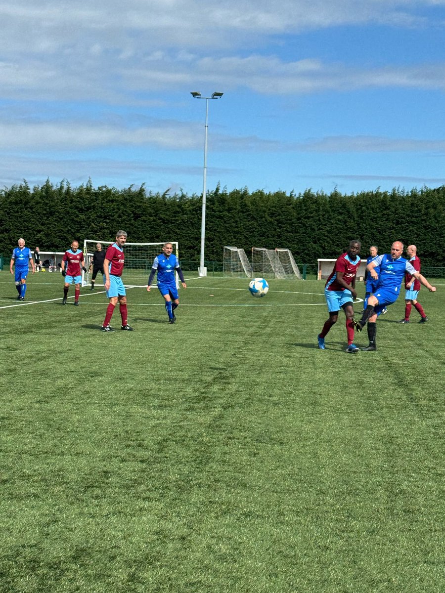 Deeping Rangers FC Walking tweet media