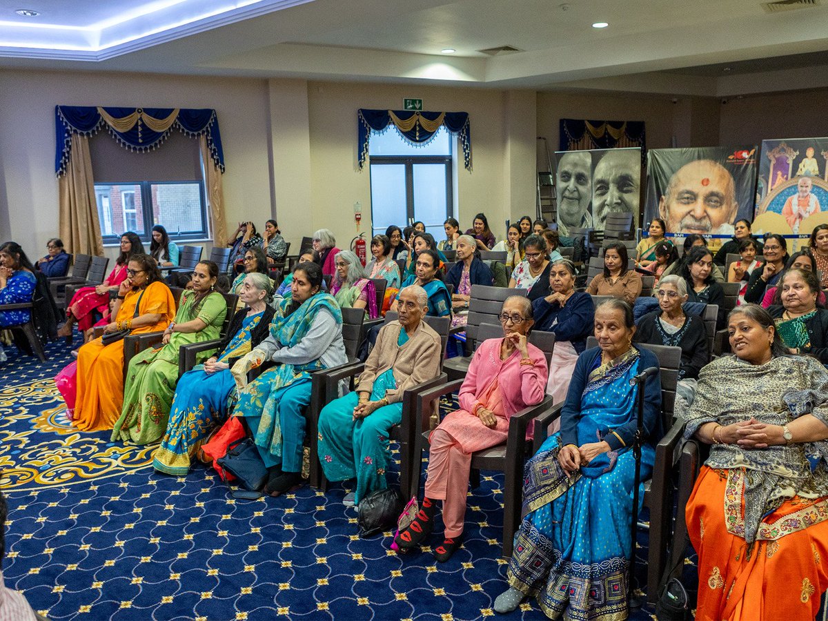 Yesterday, we celebrated the 133rd birth anniversary of His Holiness Yogiji Maharaj, the fourth spiritual successor of Bhagwan  Swaminarayan, with a special assembly of discourses and kirtan bhakti.