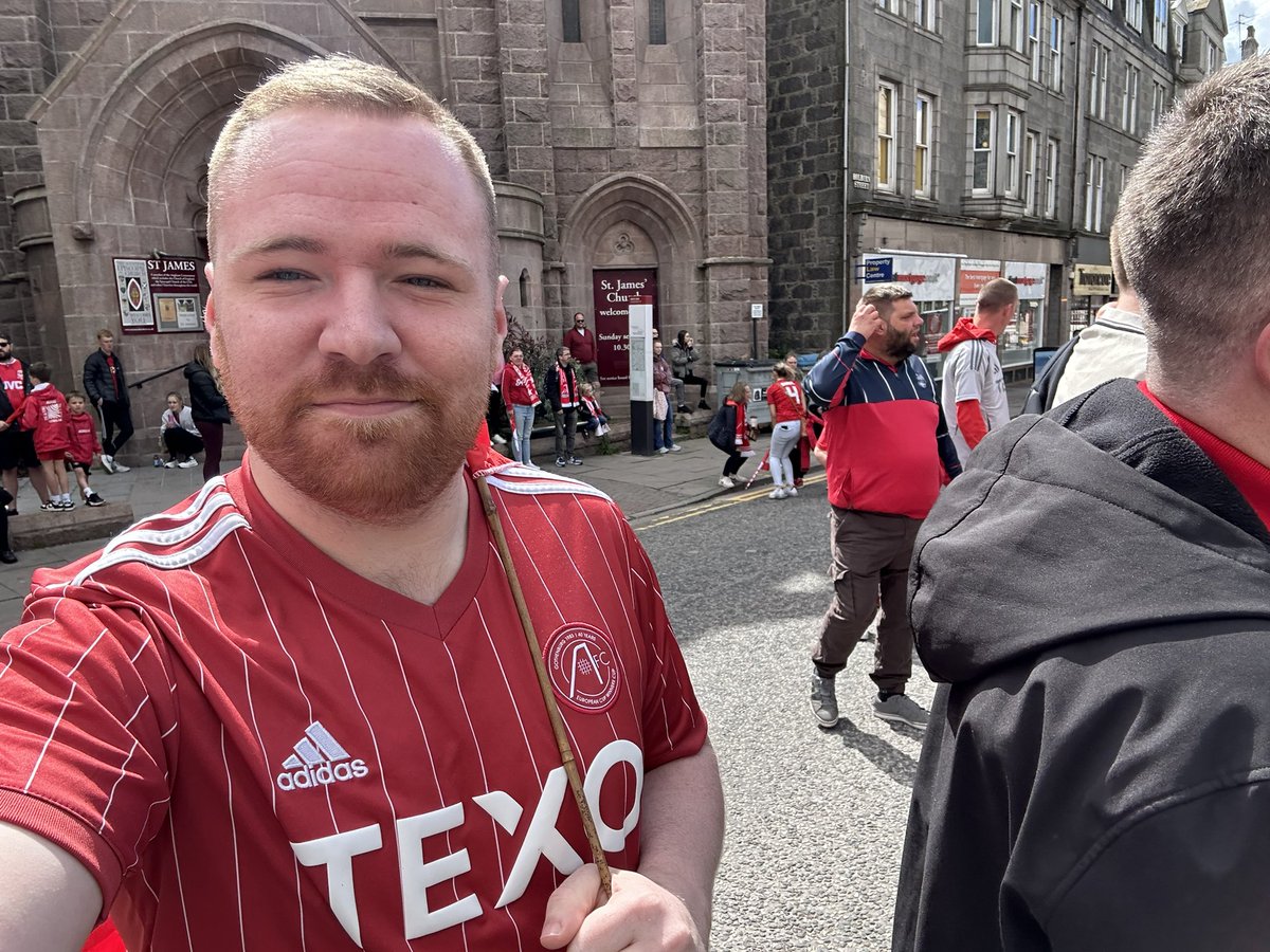 CallumCreate's tweet image. Love this club! 🔴⚪️ @AberdeenFC 

COYR!